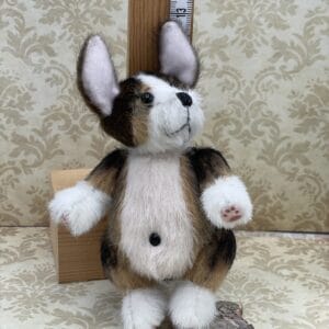 Bärino Corgi Bronko 12 cm Künstlerbär mit Decke