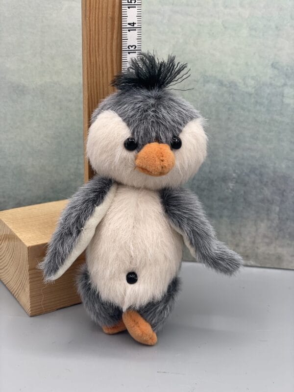 Bärino Pinguin Pit 10 cm cm Künstlerbär – Bild 6